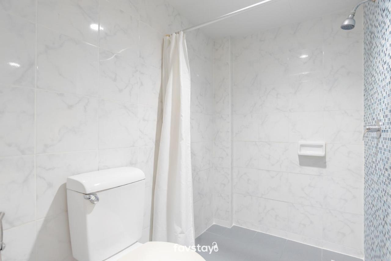 Twin Palms Suites And Residence باتايا المظهر الخارجي الصورة